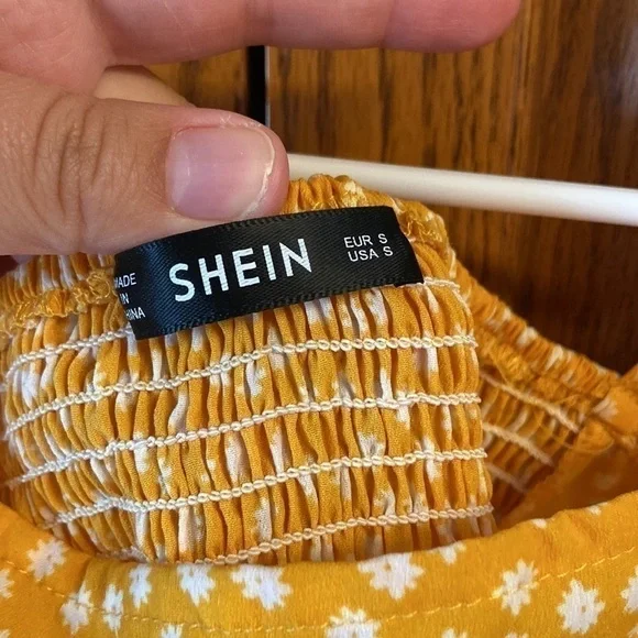 Small Yellow Dress - Picture 4 of 6